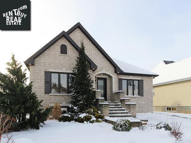 Property 160 Rue De Lacolle main img
