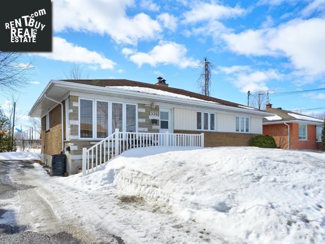 Property 335 Av. Bessette main img