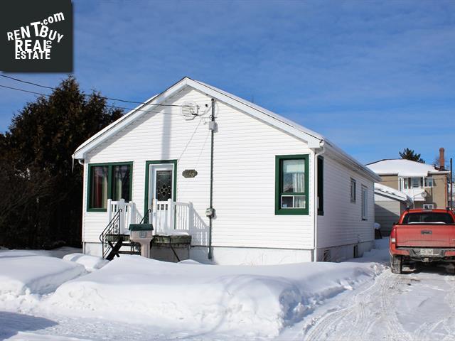 Property 340 Rue Pinder O. main img