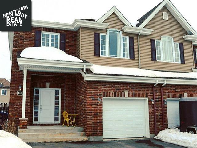 Property 140 Rue Champlain main img
