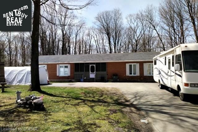 Property 17 Tall Pines Drive main img