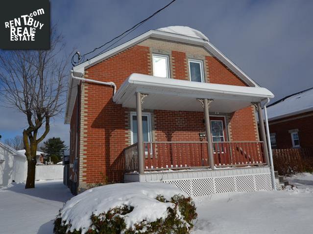 Property 37 16e Avenue main img