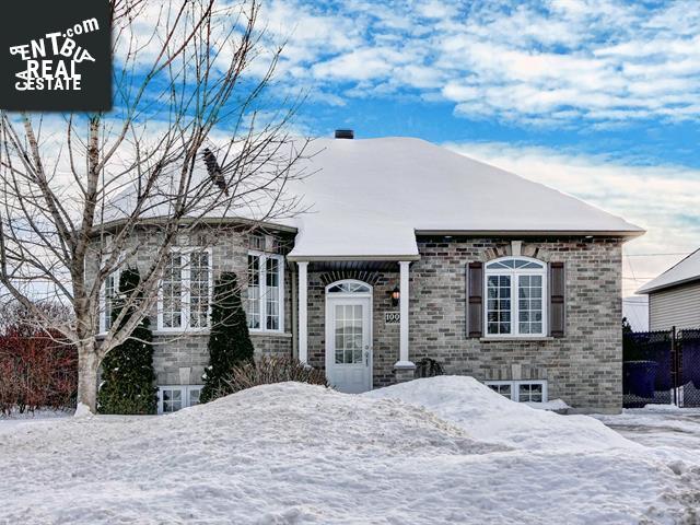Property 1006 Rue Toupin main img