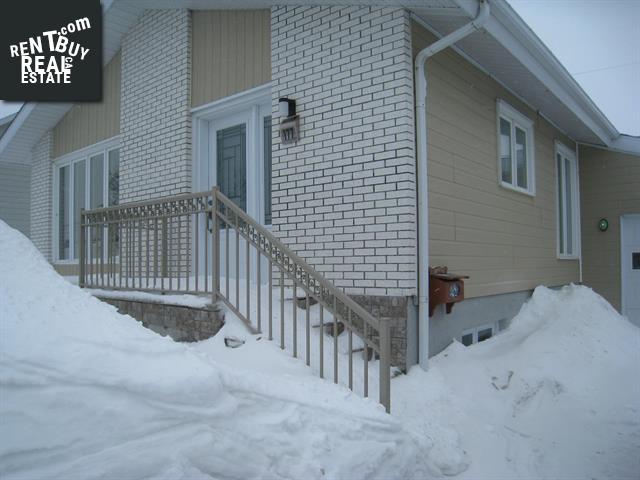 Property 177 Rue Levesque main img