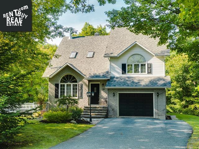 Property 11 Rue De Roberval main img
