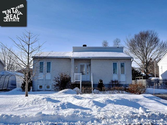 Property 425 Rue Fernand-Seguin main img