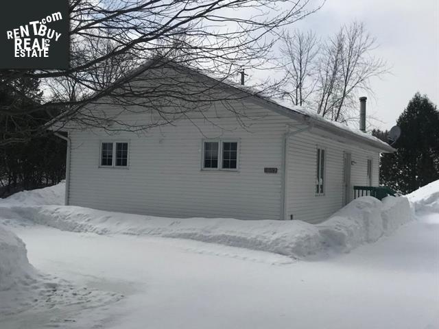 Property 1663 Ch. De La Pointe-Charbonneau main img