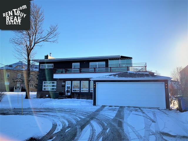 Property 631 Av. St-Jerome main img