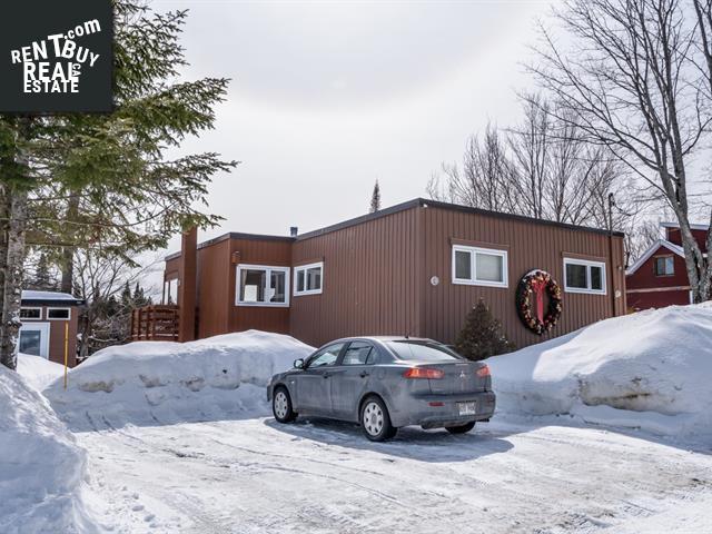 Property 239 Ch. De La Rive main img
