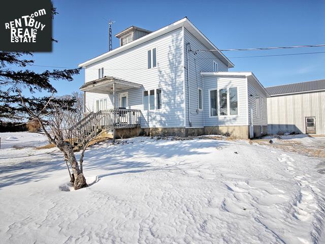 Property 1240 Mtee Du Petit-Rang main img