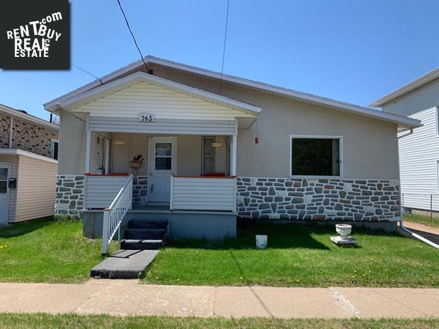 Property 743 Rue Kitchener main img
