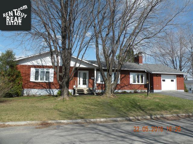Property 1 Rue Audet main img
