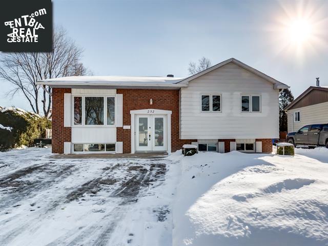 Property 232 Rue Hugo main img