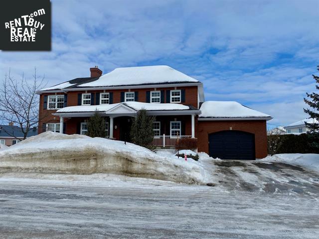 Property 449 Rue Du Pere-Joseph-Jean main img
