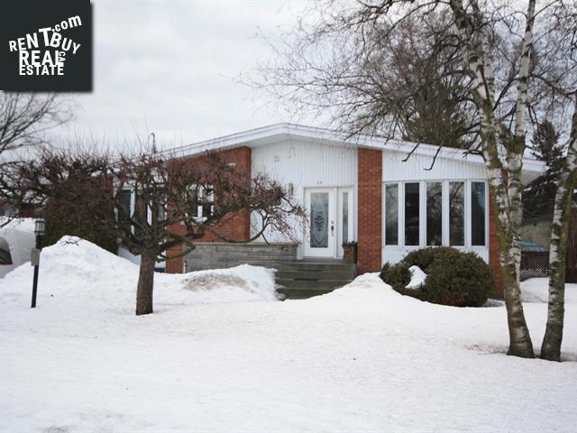 Property 75 Rue De Carignan main img