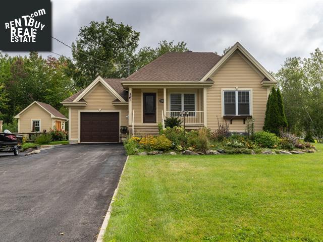 Property 493 Rue Mountain main img