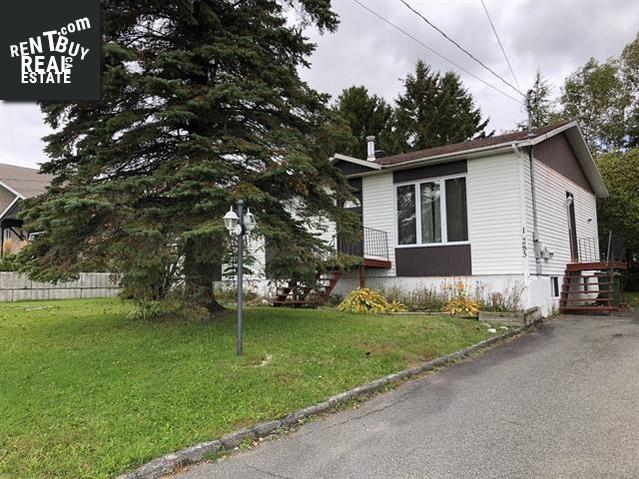 Property 1283 Rue Johnson main img