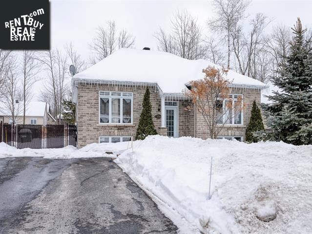 Property 254 Rue Evangeline main img