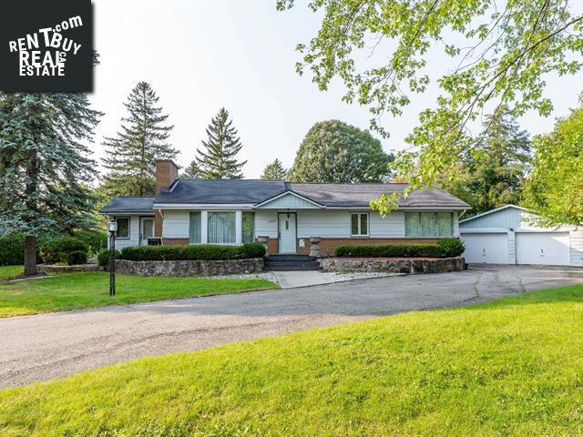 Property 555 Av. Maplebrook main img