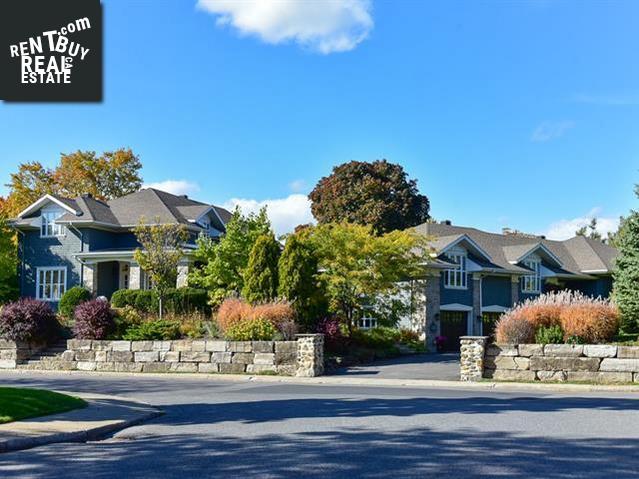 Property 316 Av. Hall main img