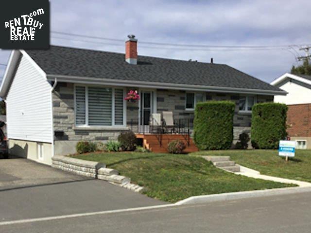 Property 252 Rue Lapierre main img
