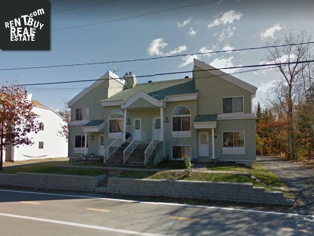 Property 3214-3220 18e Avenue main img