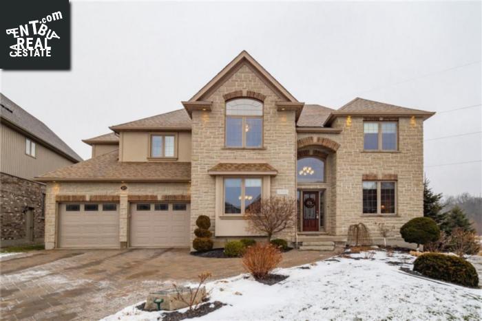 Property 323 Rideau River Place main img