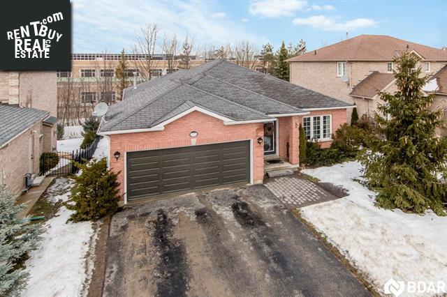 Property 12 Silvercreek Crescent main img