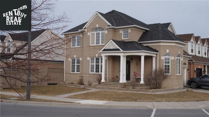 Property 455 E Trudeau Drive E main img