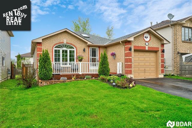 Property 35 Whitehorn Crescent main img