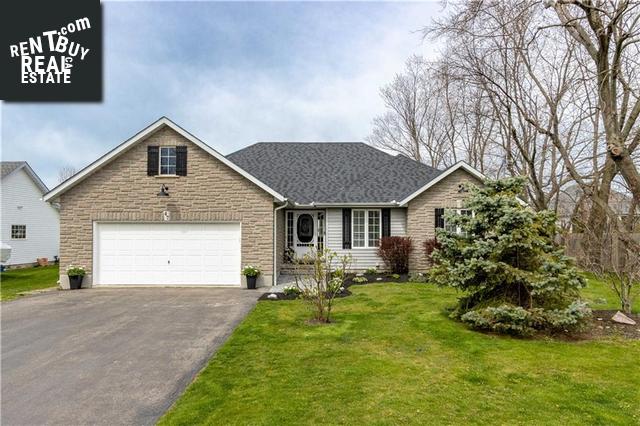 Property 47 Maple Leaf Avenue S main img