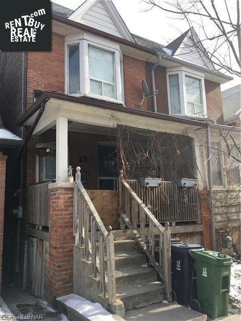 Property 141 Coxwell Avenue main img
