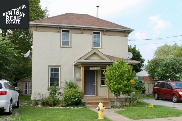 Property 31 Turner Crescent main img