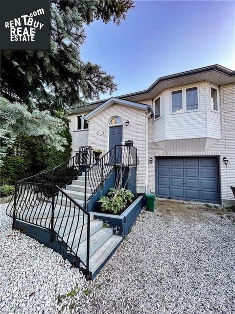Property 3061 Bancroft Drive main img