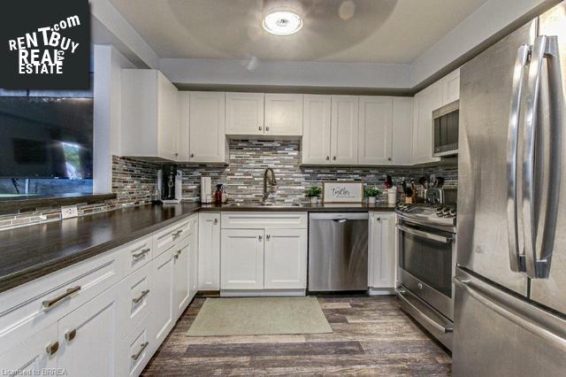 Property 49 Parkside Drive main img