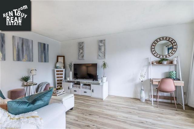 Property 328 Blackhorne Drive main img