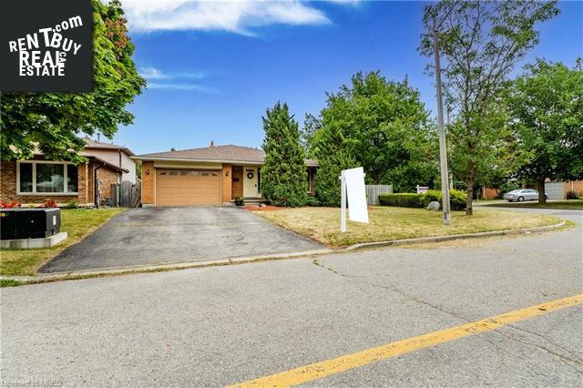 Property 476 Scotchmere Court main img