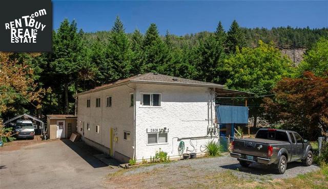 Property 2810 Sooke Lake Rd main img