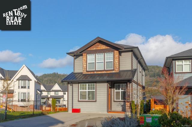Property 2976 Trestle Pl main img