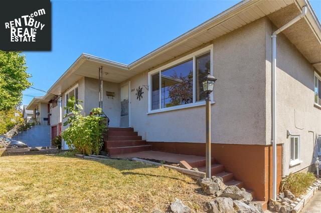 Property 3317 Doncaster Dr img1