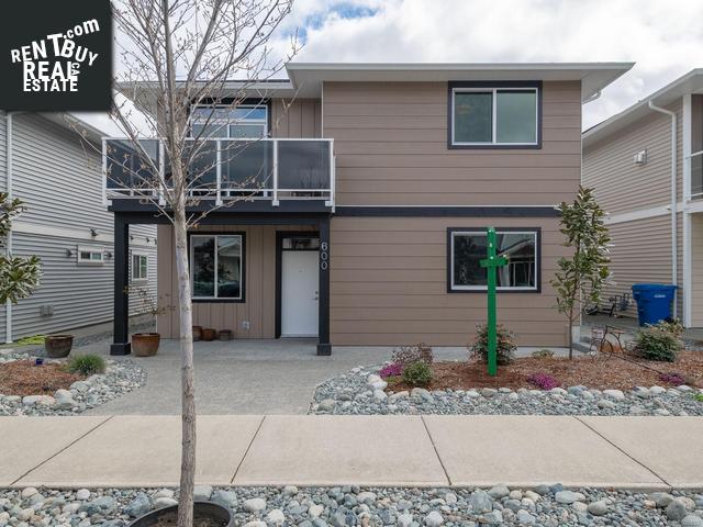 Property 600 Lance Pl main img