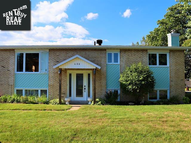 Property 436 Carre Charlevoix main img