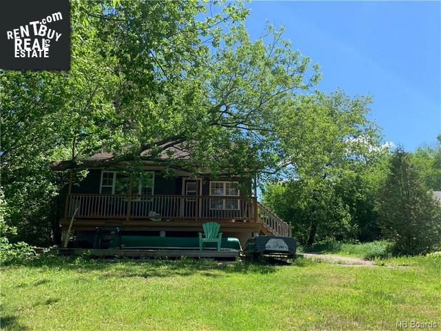 Property 126 Riverside Drive main img