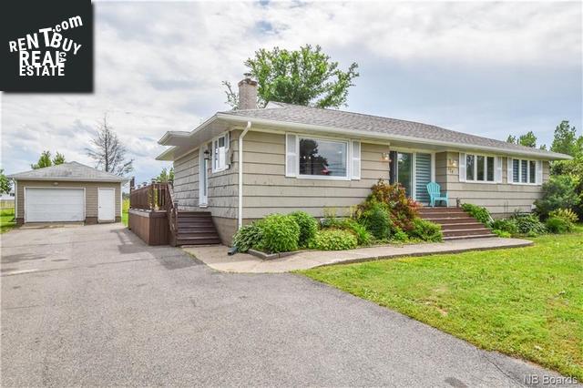Property 374 St-Pierre Est Boulevard main img