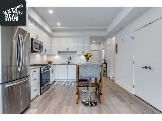 Property 202 37808 Third Avenue main img
