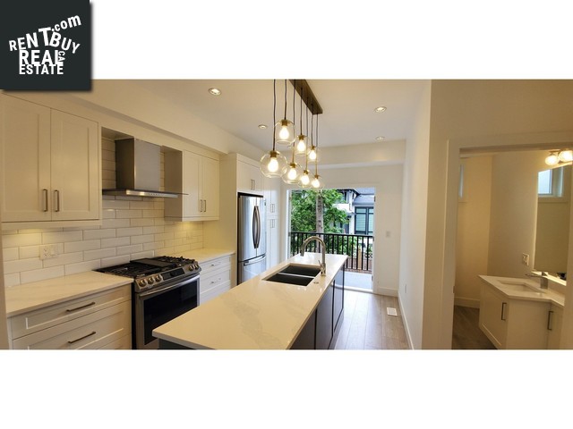 Property 29 7167 116 Street img1