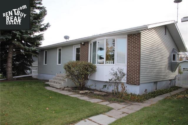 Property 425 3rd Ave main img