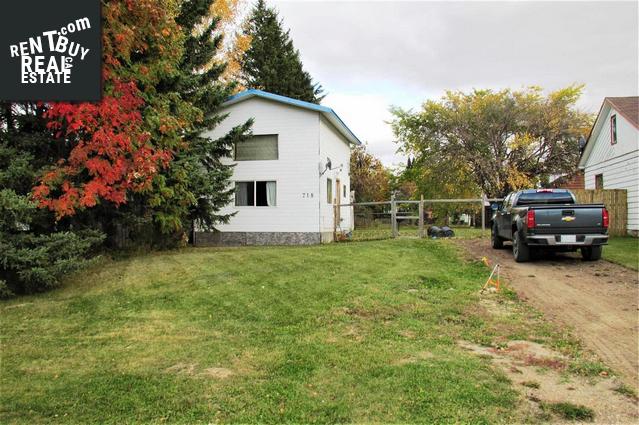 Property 718 Railway Ave main img