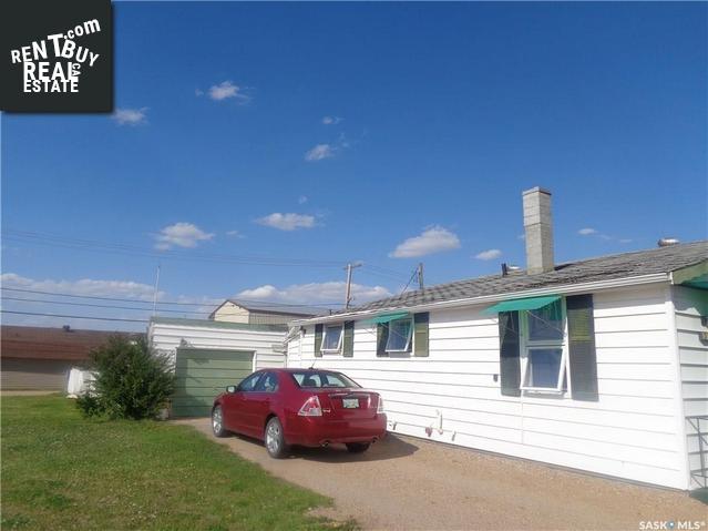 Property 211 2nd Ave E main img