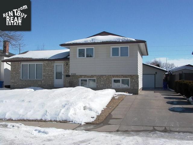Property 3388 Dent Cres main img